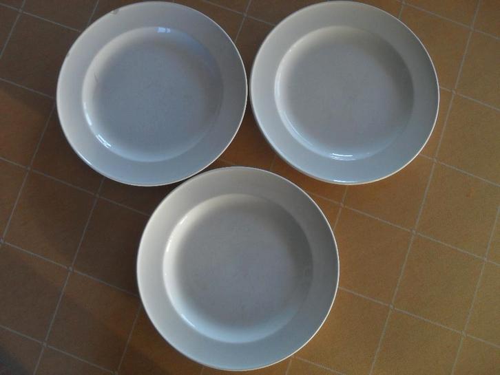 3 ONTBIJTBORDJES PETRUS REGOUT., Antiek en Kunst, Antiek | Servies los, Ophalen of Verzenden