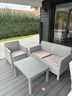 Grijze tuinset / loungeset met bijzet tafel, Ophalen, Kunststof, 3 zitplaatsen, Zo goed als nieuw