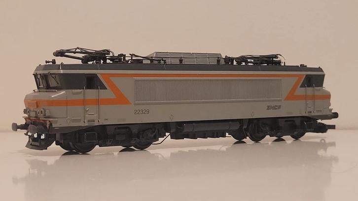 Roco 43782 SNCF BB 22200 (22329), extra details, Hobby en Vrije tijd, Modeltreinen | H0, Gebruikt, Locomotief, Gelijkstroom, Roco
