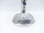 Zilveren bloemenvaasje met blauw glas, Nederland, 1925, Antiek en Kunst, Antiek | Goud en Zilver, Verzenden, Zilver