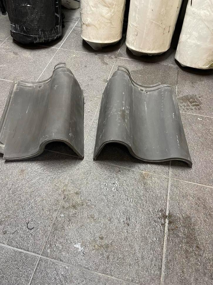 Monier OVH 206 Gevelpannen Links & Rechts, Doe-het-zelf en Verbouw, Dakpannen en Dakbedekking, Nieuw, Dakpannen, Steen of Klei