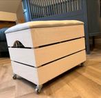 Speelgoedkist met wielen en zitkussen, Ophalen, Gebruikt