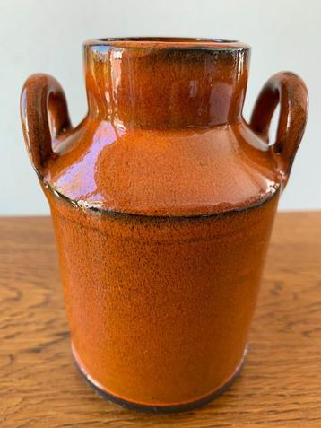 Vaas "Melkbusje" Aardewerk Kleur: 'Oranje' Jaren 60 Nieuw   beschikbaar voor biedingen