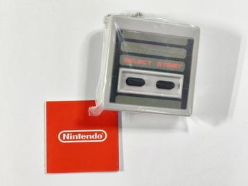NES Controller Button Collection Key Chain beschikbaar voor biedingen