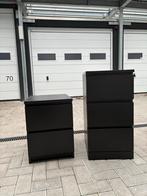 2 zwarte ikea nachtkastjes 1 groot 1 klein, Ophalen, Gebruikt, 45 tot 65 cm