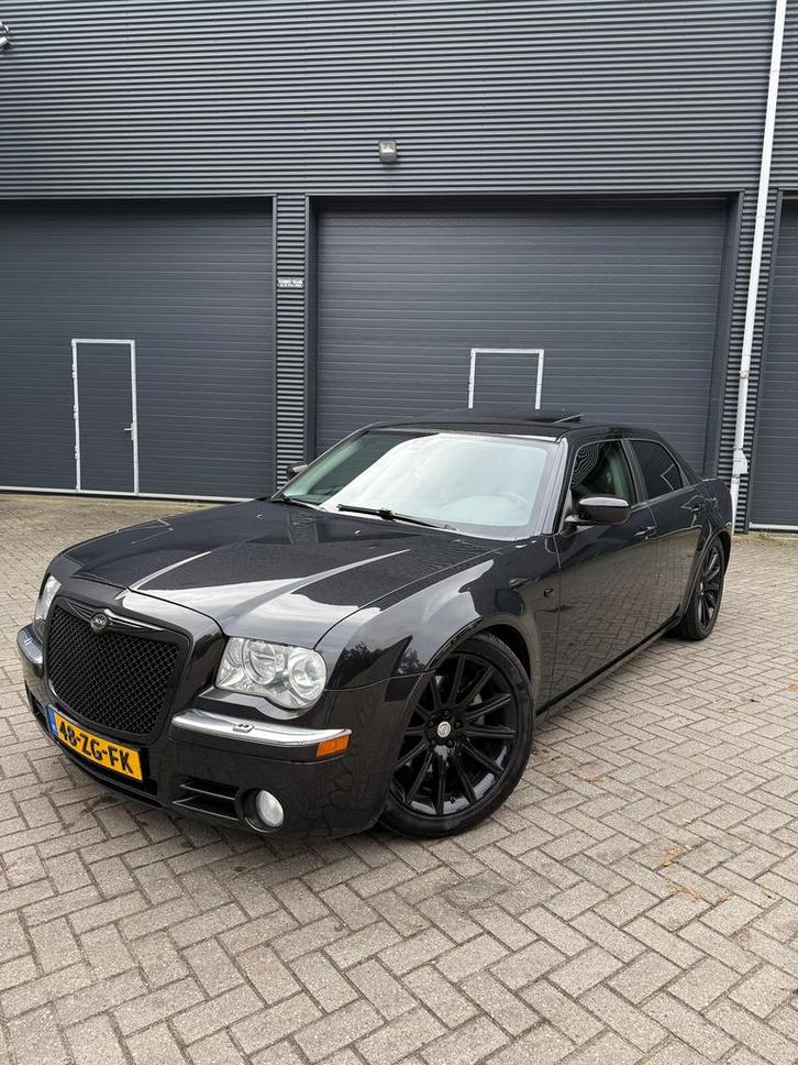 Chrysler 300C 3.0 CRD V6 AUT 2008 Zwart, Auto's, Chrysler, Particulier, 300C, ABS, Airbags, Airconditioning, Alarm, Boordcomputer