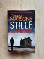 Stille Schreeuw - Angela Marsons, Ophalen of Verzenden, Gelezen, Nederland