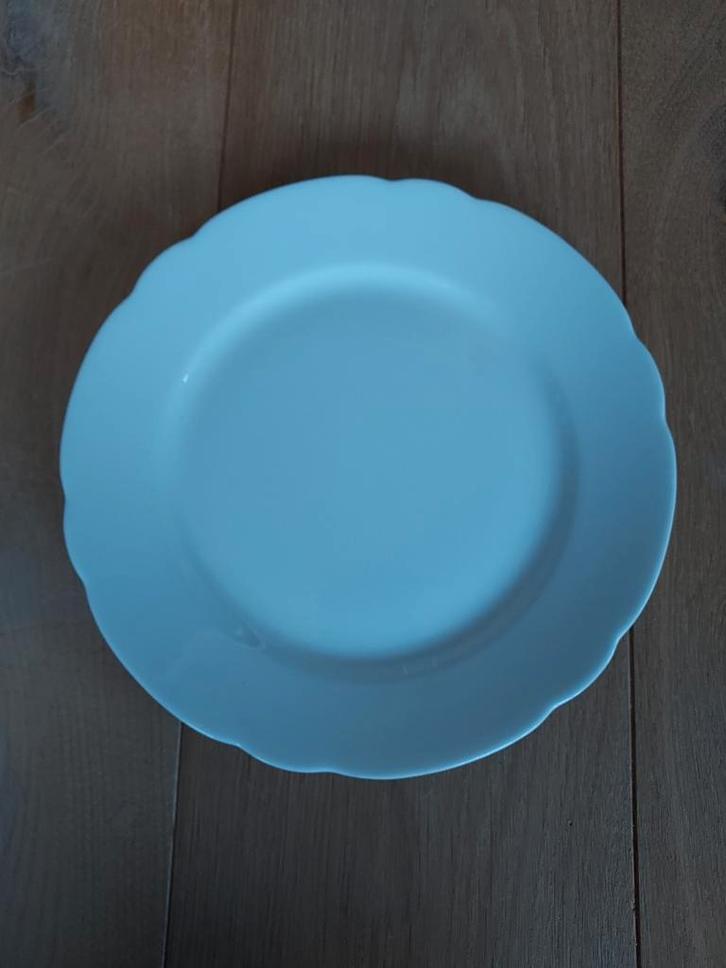 Petrus Regout Sphinx Maastricht Bord, Huis en Inrichting, Keuken | Servies, Gebruikt, Bord(en), Overige stijlen, Aardewerk, Ophalen of Verzenden