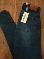 Nieuw American Outfitters jeans!, Nieuw, Jongen, Ophalen of Verzenden, Broek