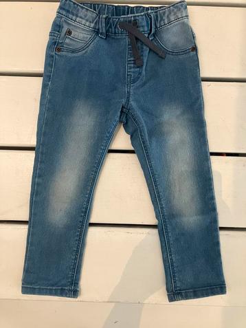 Jeans in maat 92 beschikbaar voor biedingen