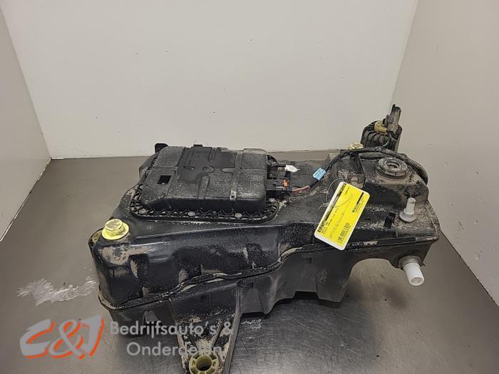Adblue tank van een Peugeot Partner, Auto-onderdelen, Brandstofsystemen, Peugeot, Gebruikt, 3 maanden garantie, Ophalen of Verzenden