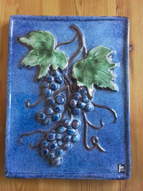 JIE Keramiek druiven, Antiek en Kunst, Antiek | Wandborden en Tegels, Ophalen