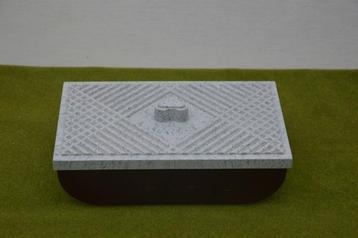 Oud bakelieten bakje met grijze deksel, 23cm lang, 14 cm br beschikbaar voor biedingen