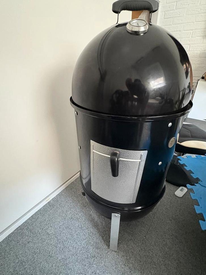 Weber Smokey Mountain 47 - Zo goed als nieuw!, Tuin en Terras, Houtskoolbarbecues, Zo goed als nieuw, Ophalen
