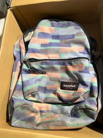 Eastpak Rugzak - Laptopvak - Gebruikt beschikbaar voor biedingen