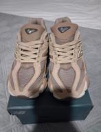 New Balance 9060 MAAT 38 TOT MET 45, New Balance, Bruin, Verzenden, Nieuw