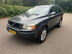 Volvo XC90 2.5T AWD 210pk 7-persoons " Uniek handgeschakeld", Auto's, Volvo, XC90, Zwart, 7 stoelen, 2521 cc