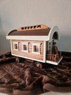 Houten  Woonwagen met Figuren, Ophalen