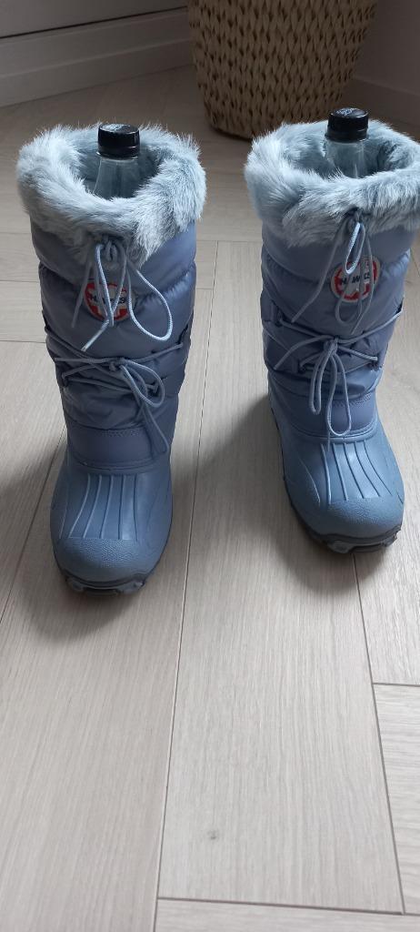 Winter laarzen / Moonboots maat 37/38, Kleding | Dames, Schoenen, Zo goed als nieuw, Snowboots, Blauw, Ophalen of Verzenden