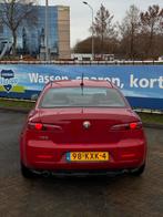 Alfa Romeo 159 1.750 Turbo 147KW 2010 Rood, Auto's, Voorwielaandrijving, 4 cilinders, Origineel Nederlands, 75 €/maand