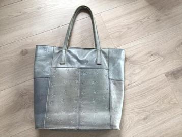 Dames tas…shopper…licht grijs echt leer…zwarte voering…zgan… beschikbaar voor biedingen