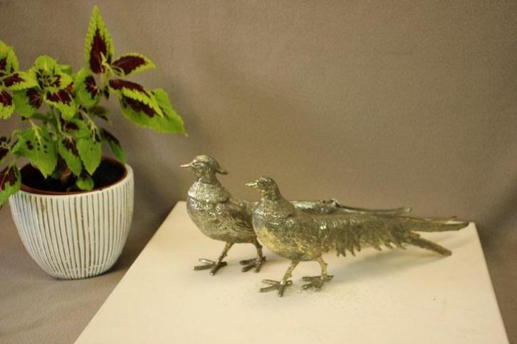 2 metalen zilverkleurige fazanten, Antiek en Kunst, Antiek | Woonaccessoires, Ophalen of Verzenden