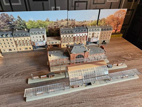 Station Mittelstadt met perron Faller N spoor trein, Hobby en Vrije tijd, Modeltreinen | N-Spoor, Gebruikt, Brug, Tunnel of Gebouw