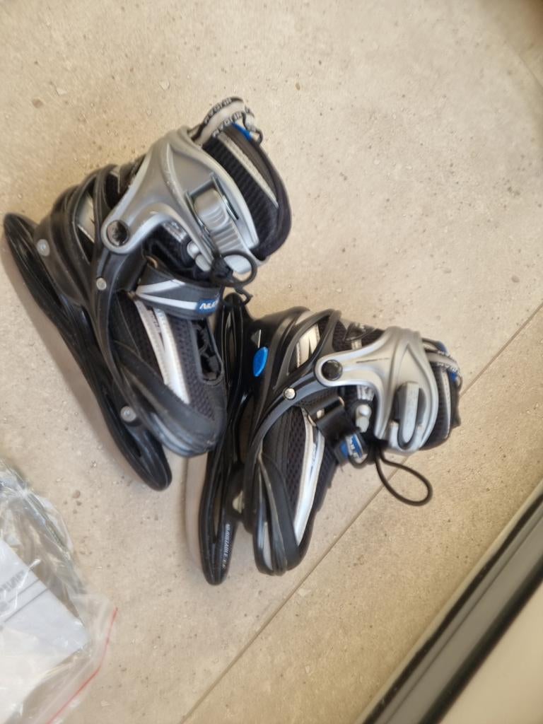Nijdam verstelbare schaatsen maat 30-33 zwart blauw grijs, Ophalen of Verzenden, Zo goed als nieuw, IJshockeyschaatsen, Nijdam