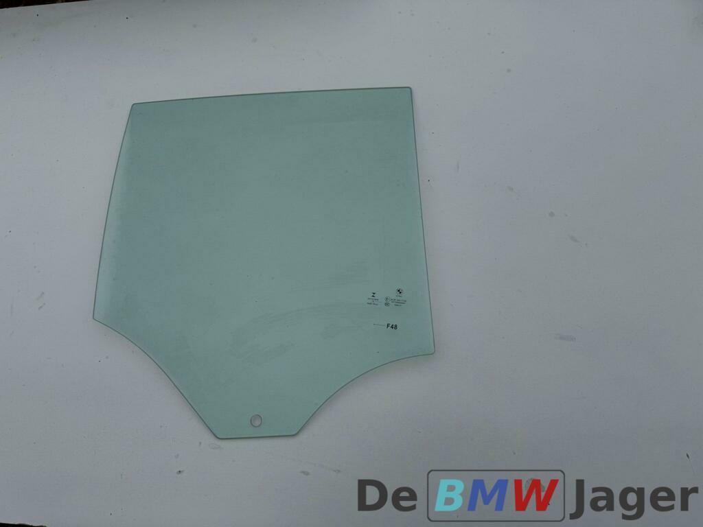 Zijruit rechts achter BMW X1 F48 51357349498, Gebruikt, Ophalen of Verzenden, BMW, BMW