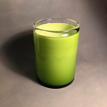 Gif groene planten pot van glas, mondgeblazen beschikbaar voor biedingen