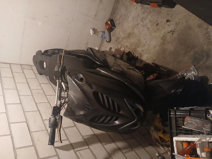 Earox, Fietsen en Brommers, Brommeronderdelen | Scooters, Zo goed als nieuw, Yamaha, Carburateur, Ophalen of Verzenden