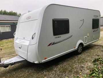 Caravan LMC 470E Musica Mover + Luifel - Gratis Stalling! beschikbaar voor biedingen