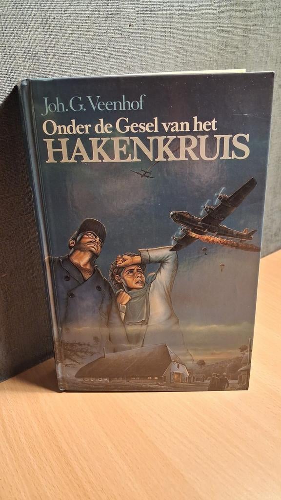 Onder de Gesel van het Hakenkruis - Joh.G. Veenhof, Ophalen of Verzenden, Tweede Wereldoorlog, Gelezen, Joh.G. Veenhof