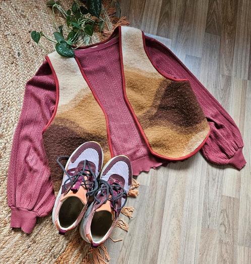 Wollen gilet retro / vintage style one size, Kleding | Dames, Truien en Vesten, Nieuw, Maat 38/40 (M), Bruin, Ophalen of Verzenden