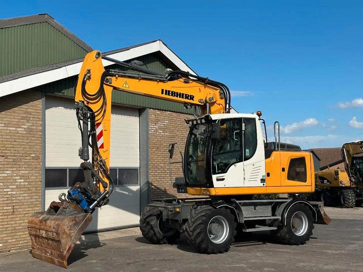 Liebherr A914 (bj 2015), Zakelijke goederen, Machines en Bouw | Kranen en Graafmachines, Graafmachine