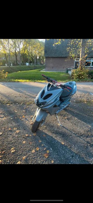 Yamaha aerox 70cc lc super vers beschikbaar voor biedingen