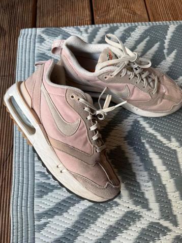 Nike air Max maat 37,5 beschikbaar voor biedingen