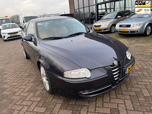 Alfa Romeo 147 1.6 T.Spark Lusso, Cruise, Cam, Sport, 3drs,, Auto's, Alfa Romeo, Te koop, ABS, Achteruitrijcamera, Airbags, Airconditioning