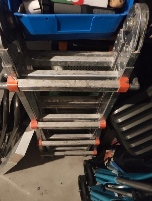 Waku trap/ladder 4x4, Doe-het-zelf en Verbouw, Gereedschapskisten, Gebruikt, Ophalen