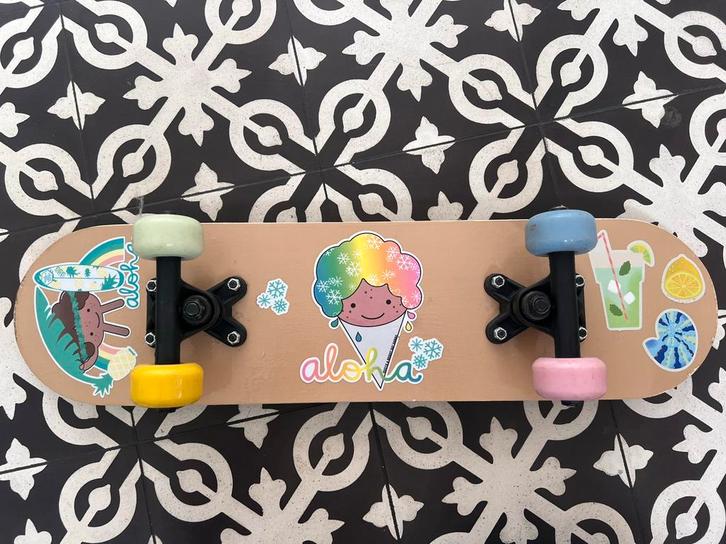 Te leuk klein beginners skateboard met pastel wielen., Sport en Fitness, Skateboarden, Zo goed als nieuw, Ophalen