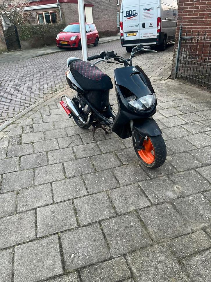 Peugeot Vivacity sportline, Fietsen en Brommers, Scooters | Peugeot, Zo goed als nieuw, Vivacity, Maximaal 25 km/u, Tweetakt, Ophalen