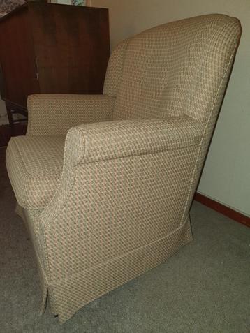 Klassieke fauteuil pastel stof 25 euro
