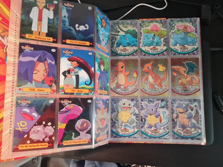 Pokemon topps series 1 compleet 90/90 waarvan 39 foils!, Hobby en Vrije tijd, Verzamelkaartspellen | Pokémon, Zo goed als nieuw