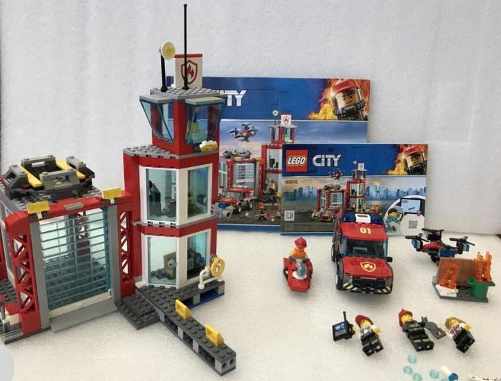 LEGO City 60215 Brandweerkazerne, Kinderen en Baby's, Speelgoed | Duplo en Lego, Zo goed als nieuw, Lego, Complete set, Ophalen of Verzenden