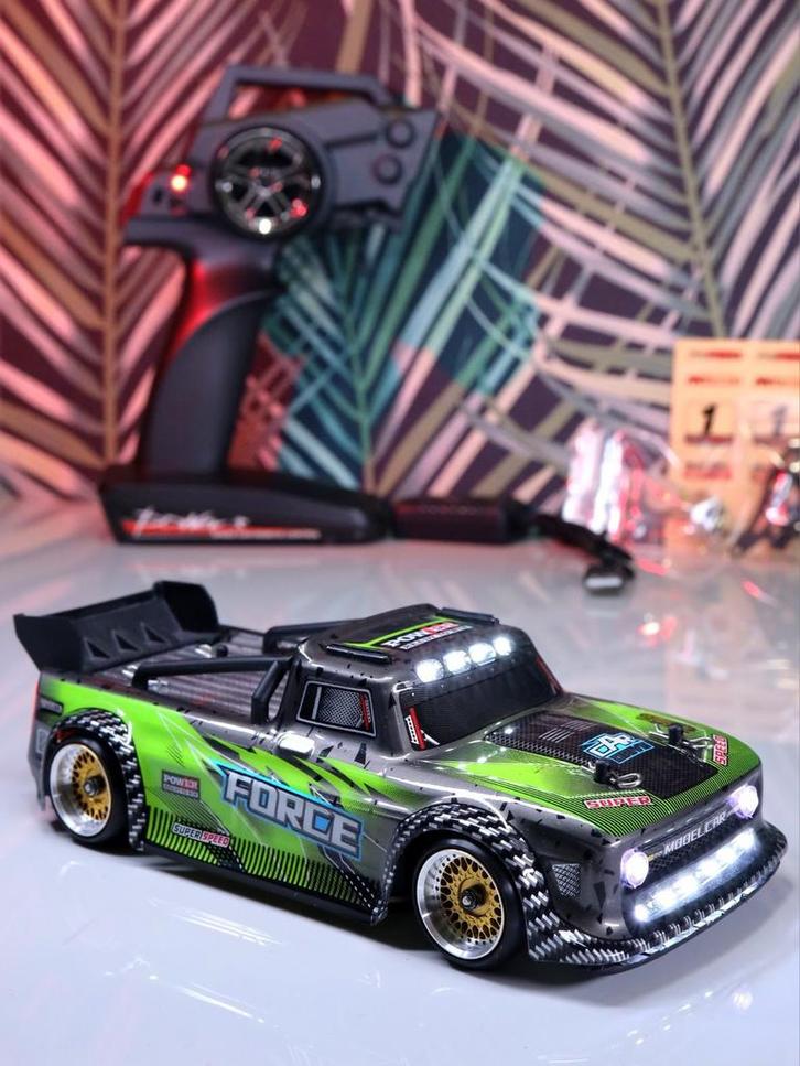 1/28 RC Drift Auto AWD | Vol Upgrades! RTR | WLtoys 284131, Hobby en Vrije tijd, Modelbouw | Radiografisch | Auto's, Zo goed als nieuw