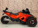 Unieke Can-Am Spyder RSS 1000cc AkraPovic/AutoRijbewijs 3WLR, Motoren, Quads en Trikes, 2 cilinders, 998 cc, Meer dan 35 kW