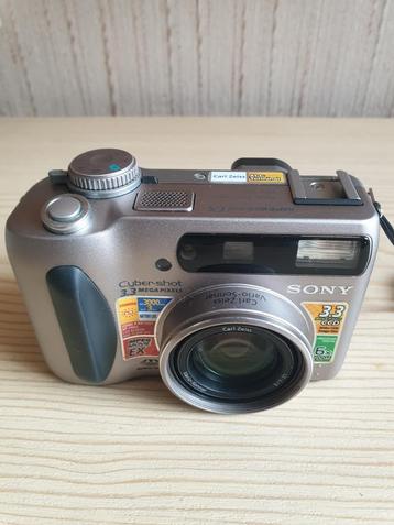 Sony Cybershot DSC-S75 - Vintage Digitale Camera beschikbaar voor biedingen