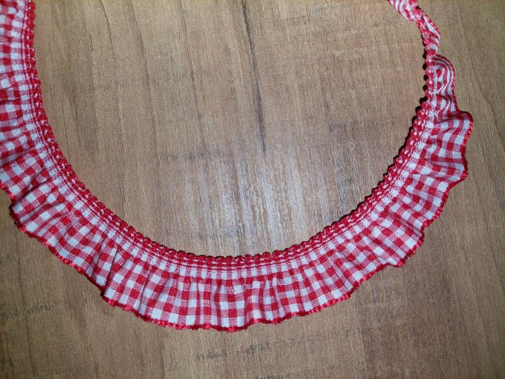 Rood roezel elastiek, Hobby en Vrije tijd, Naaien en Fournituren, Nieuw, Lint, Band of Elastiek, Ophalen of Verzenden