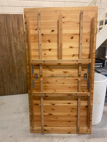 Houten Eettafel met Verlengstukken beschikbaar voor biedingen