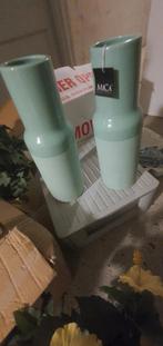 Set van 2 lichtgroene vazen, Blauw, Aardewerk of Porselein, Ophalen of Verzenden, Zo goed als nieuw